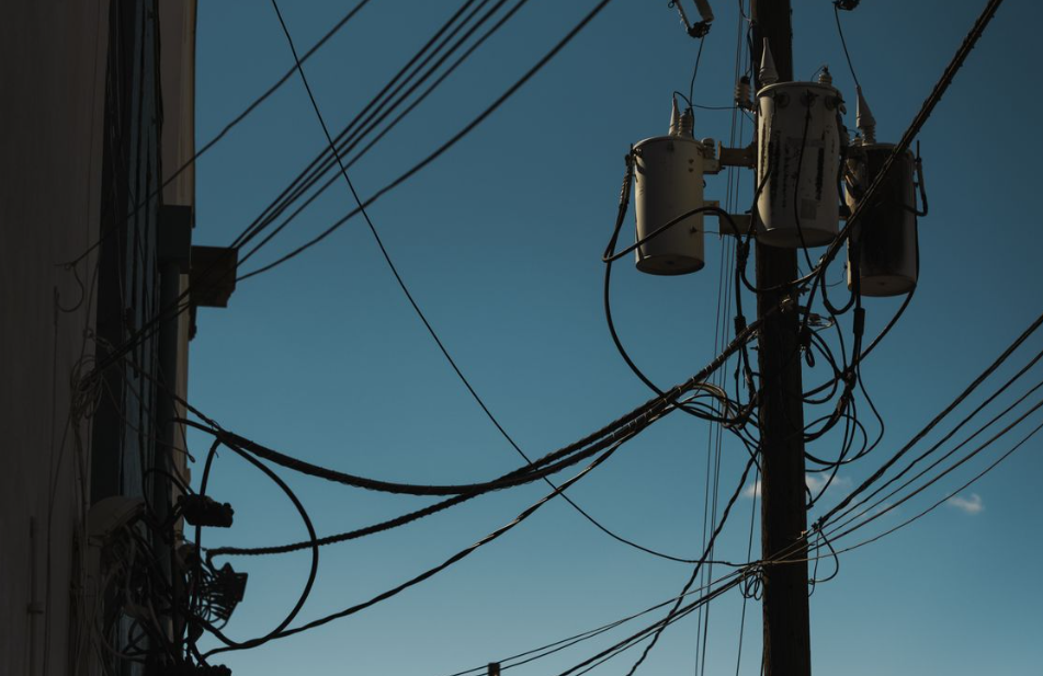 Electricity price liberalisation for large companies: rationale, impact and policy outlook